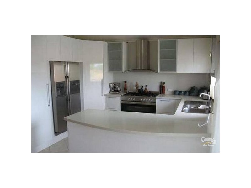 12 Franklin Place, Bossley Park NSW 2176