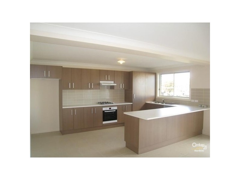 15 McMaster Avenue, Middleton Grange NSW 2171