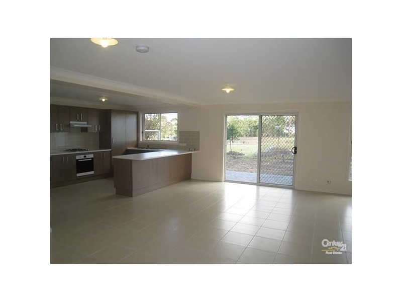 15 McMaster Avenue, Middleton Grange NSW 2171