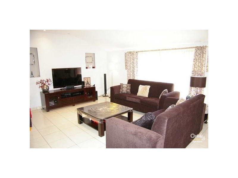 40 Mulligan Street, Bossley Park NSW 2176