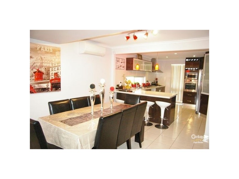 40 Mulligan Street, Bossley Park NSW 2176