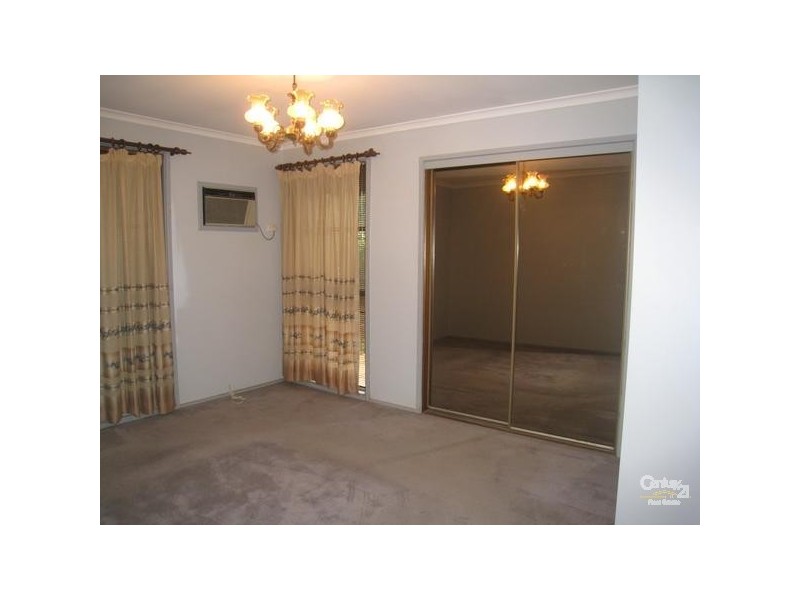 Bossley Park NSW 2176