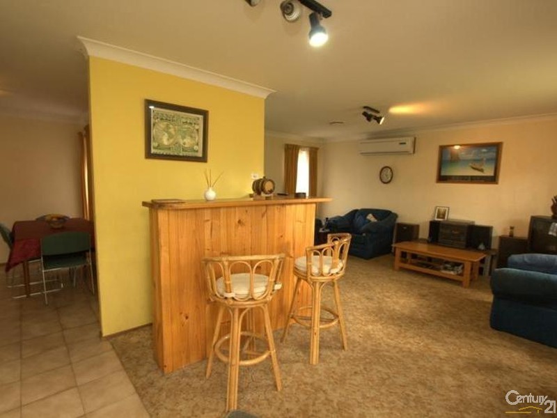 47 Bettong Crescent, Bossley Park NSW 2176