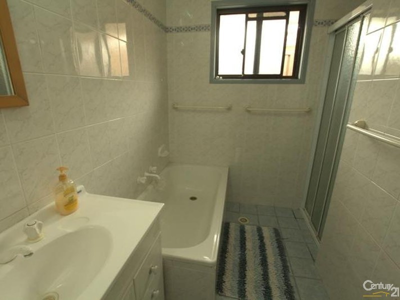 47 Bettong Crescent, Bossley Park NSW 2176