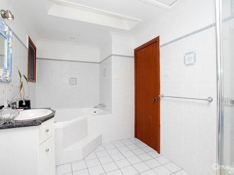 Bossley Park NSW 2176