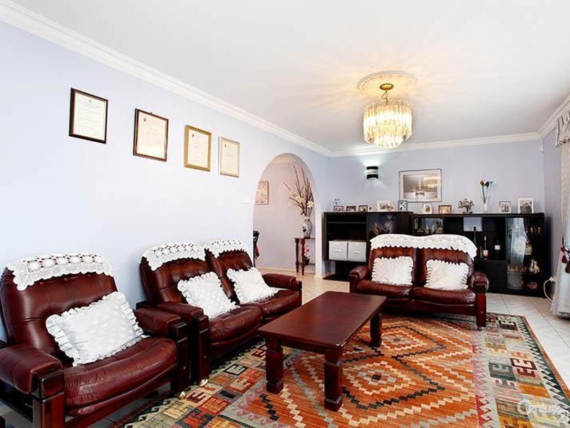 19 Kosciusko Street, Bossley Park NSW 2176