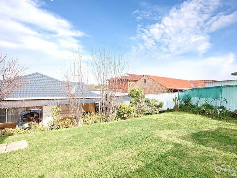 Edensor Park NSW 2176
