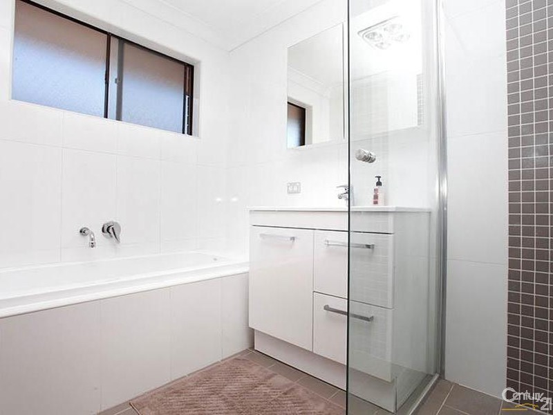 24 Macaulay Street, Wetherill Park NSW 2164