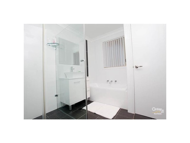 Fairfield West NSW 2165