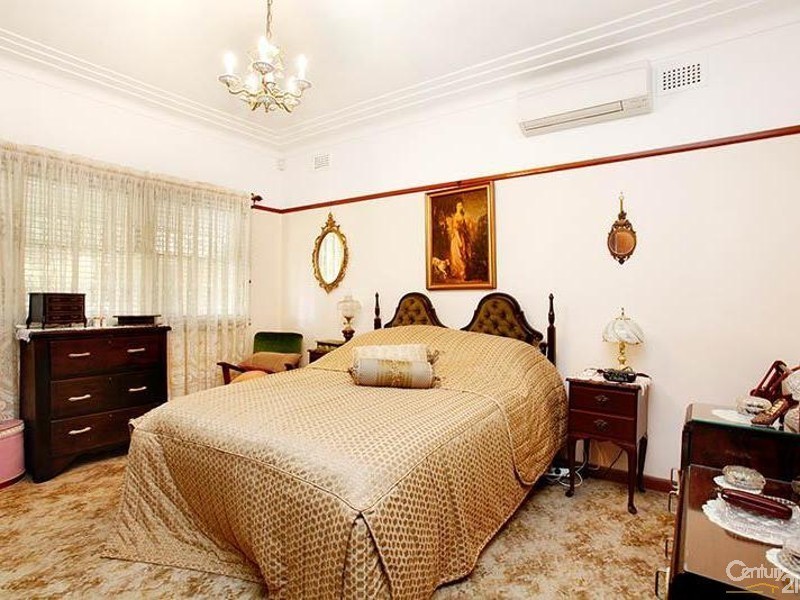 14 Margaret Street, Greenacre NSW 2190