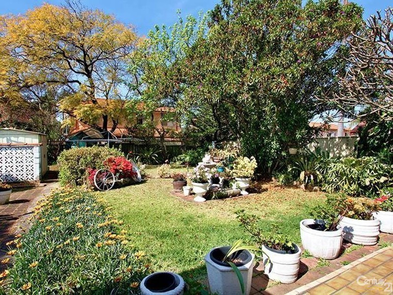 14 Margaret Street, Greenacre NSW 2190