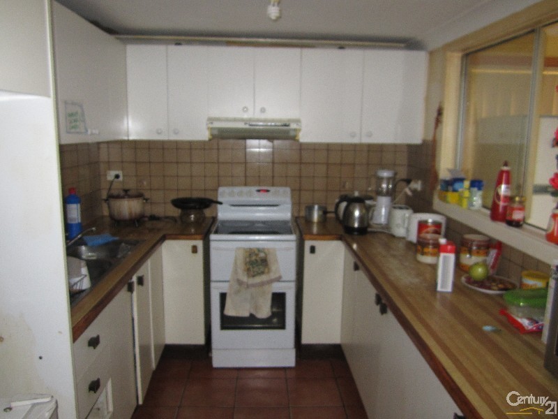 6 Malabar Street, Fairfield NSW 2165