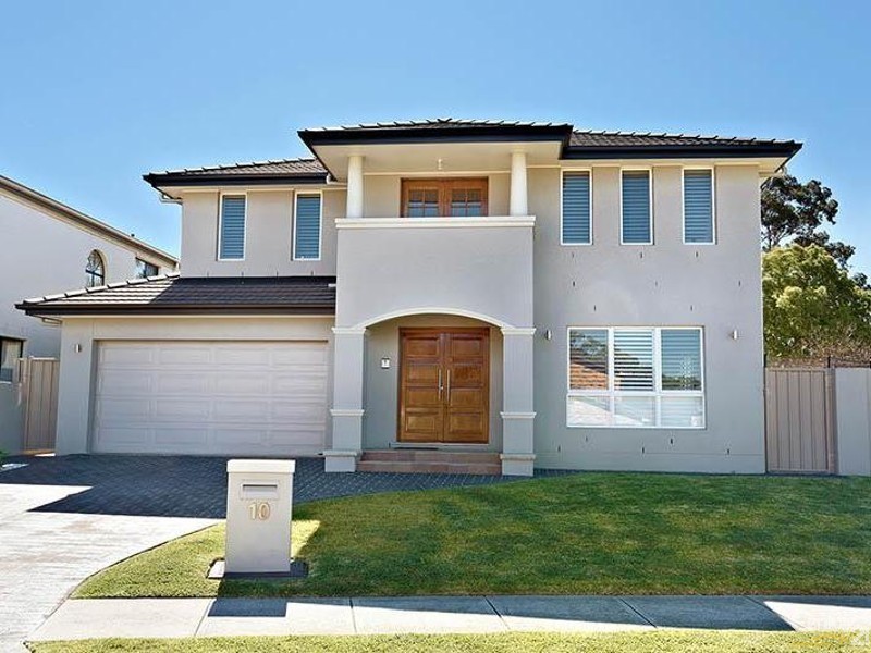 10 Clarke Close, Prairiewood NSW 2176