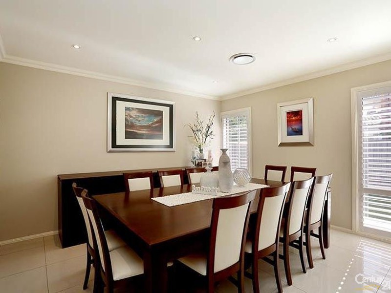 10 Clarke Close, Prairiewood NSW 2176