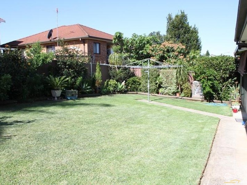 21 Hillier, Edensor Park NSW 2176