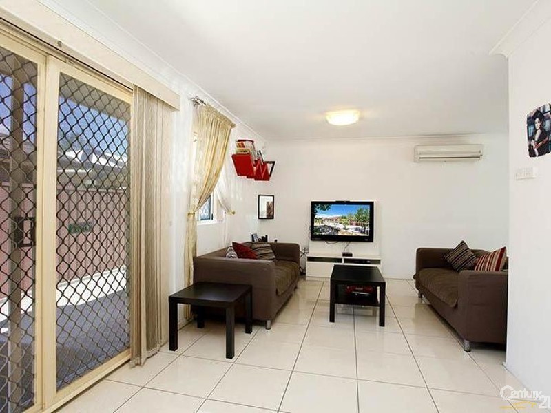 2 Newcastle Street, Wakeley NSW 2176