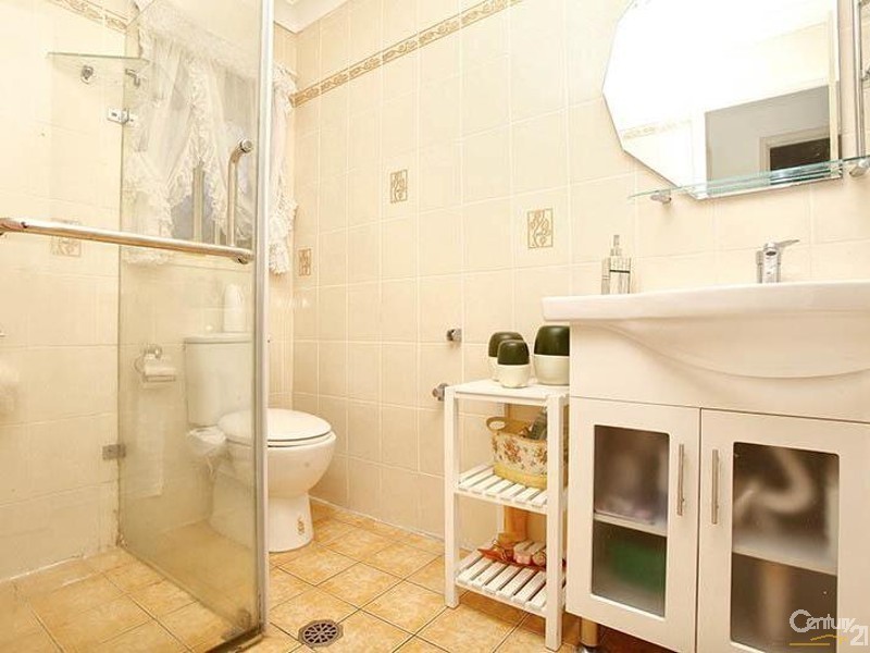 2 Newcastle Street, Wakeley NSW 2176