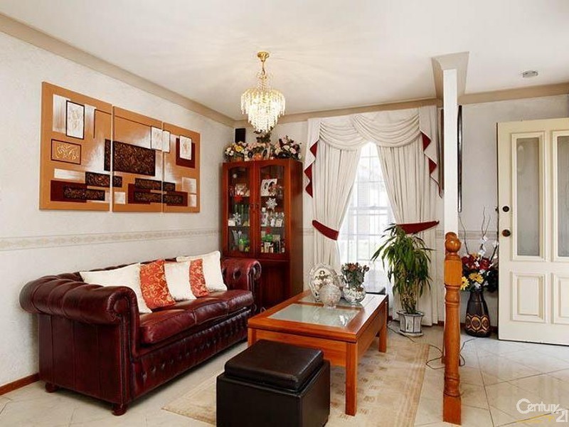 15 Franklin Place, Bossley Park NSW 2176