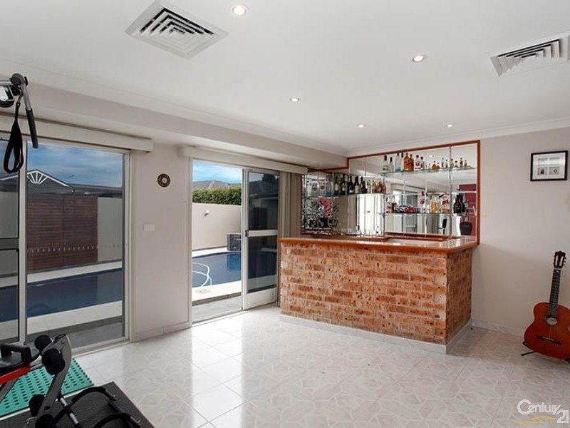 Greenfield Park NSW 2176