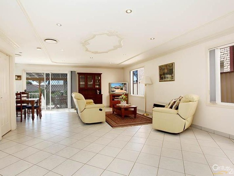 1 Bernoth Place, Edensor Park NSW 2176