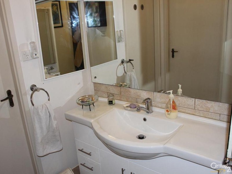 3 Opal Place, Bossley Park NSW 2176