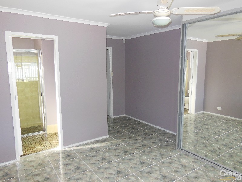 Bossley Park NSW 2176