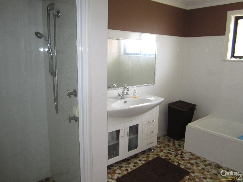 Bossley Park NSW 2176