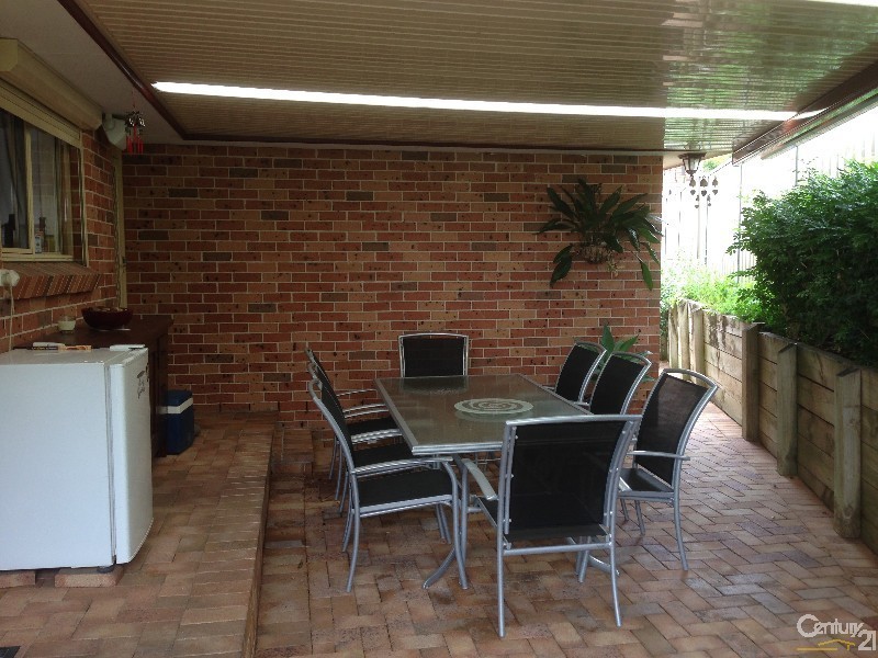 Edensor Park NSW 2176