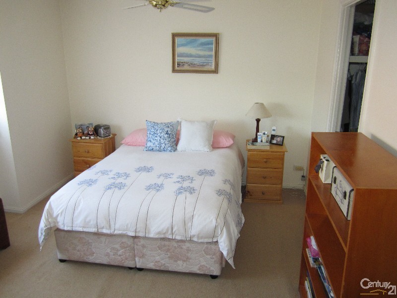 Edensor Park NSW 2176