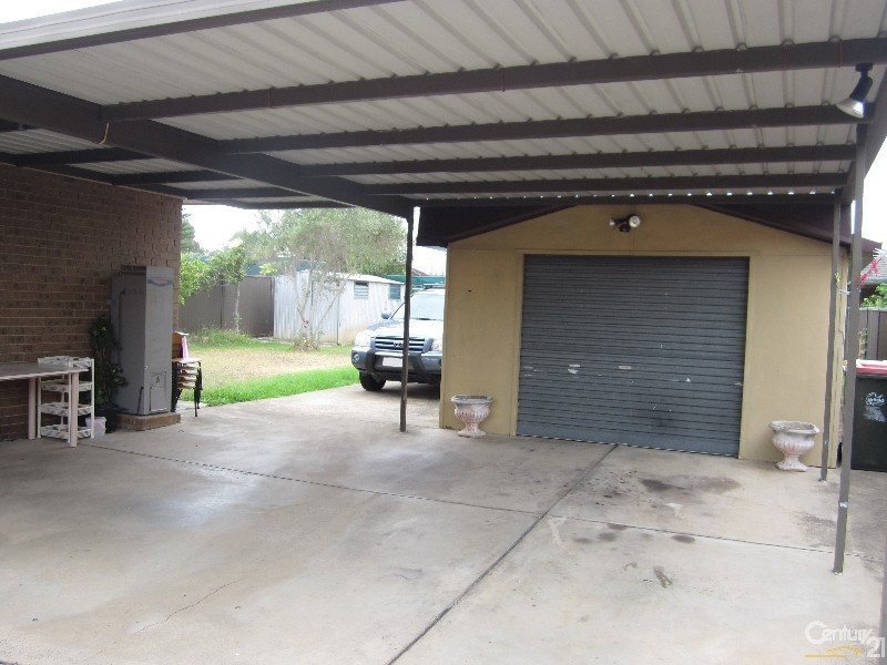 26 Bettong Crescent, Bossley Park NSW 2176