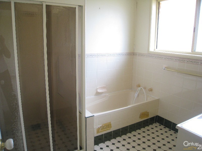 Fairfield NSW 2165