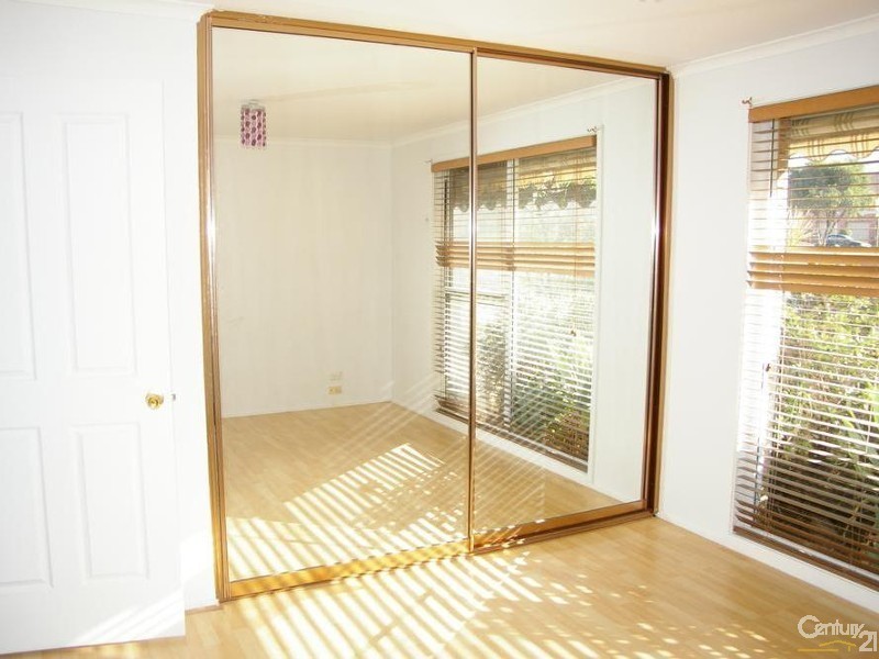 Bossley Park NSW 2176