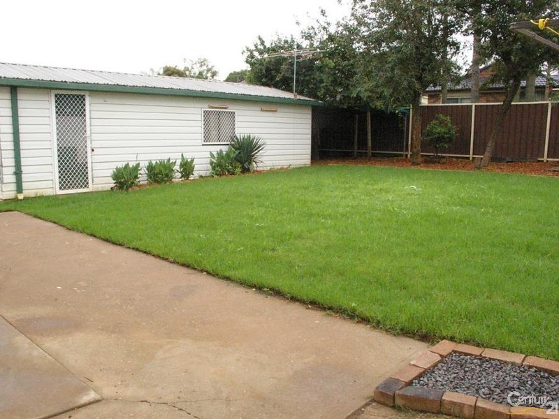 Bossley Park NSW 2176