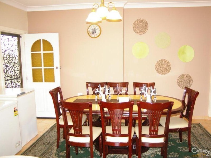 6 Swan Road, Edensor Park NSW 2176