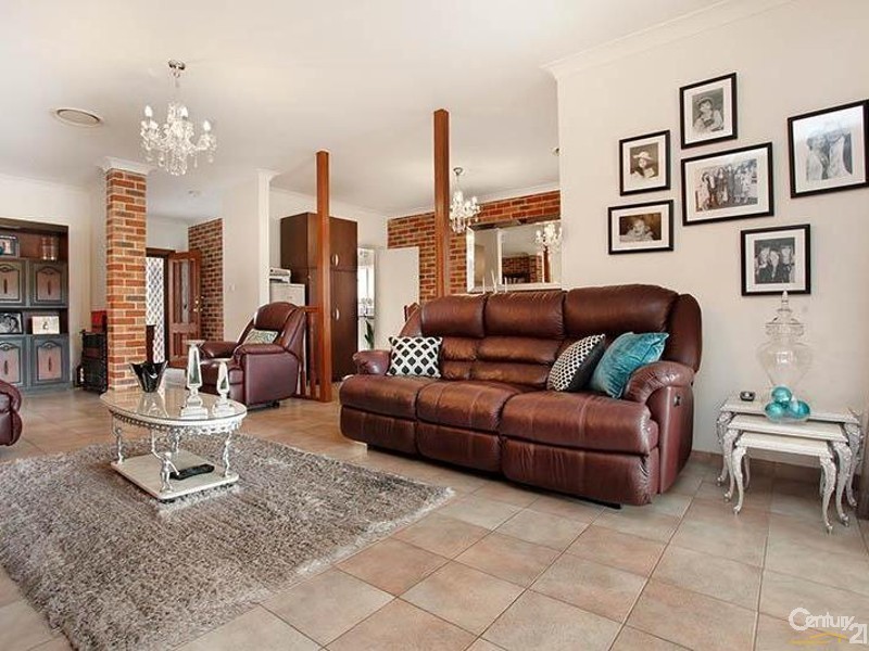 12 Niland Place, Edensor Park NSW 2176