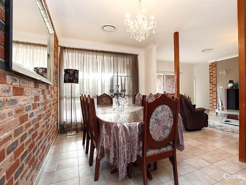 12 Niland Place, Edensor Park NSW 2176