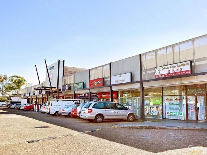 43 Arrowhead Road, Greenfield Park NSW 2176