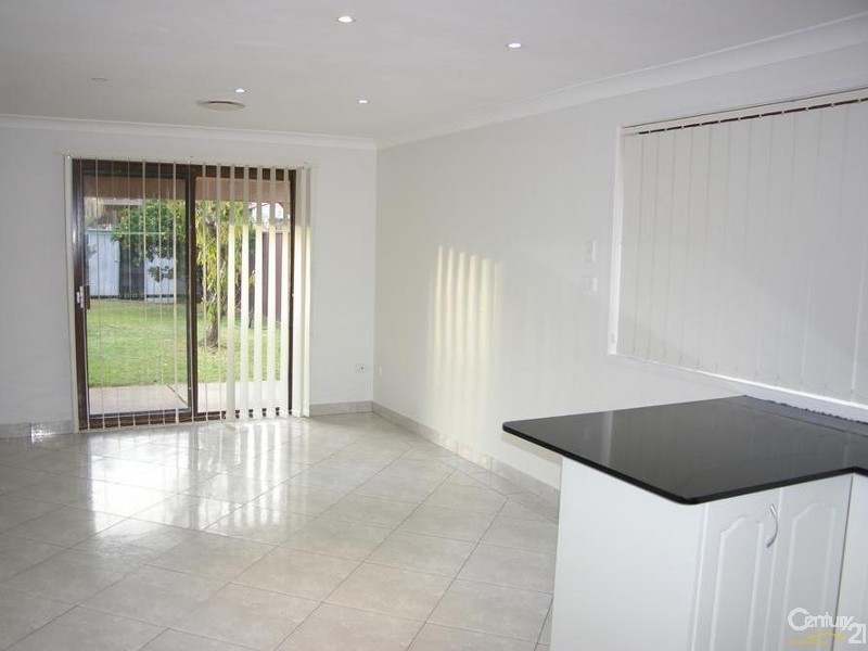 Edensor Park NSW 2176