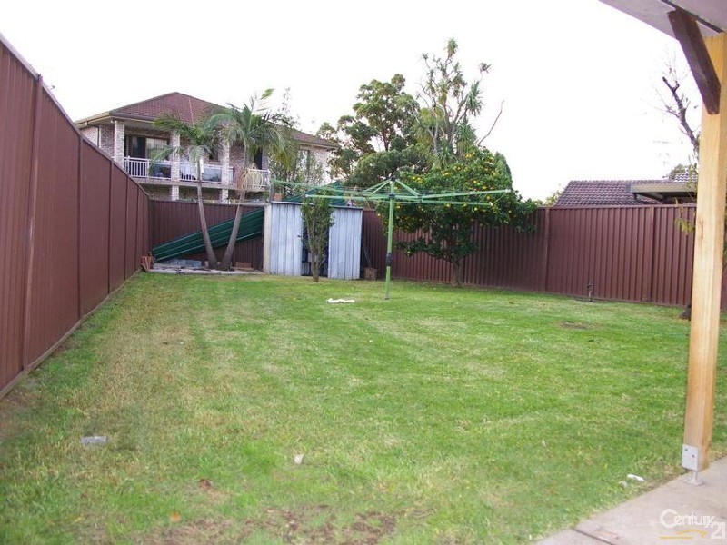 Edensor Park NSW 2176