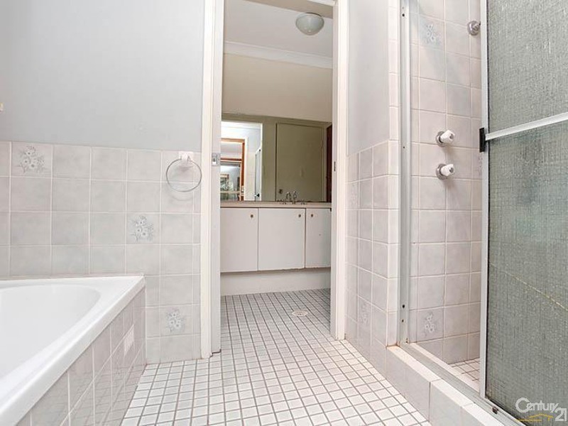 44 Province Street, Abbotsbury NSW 2176