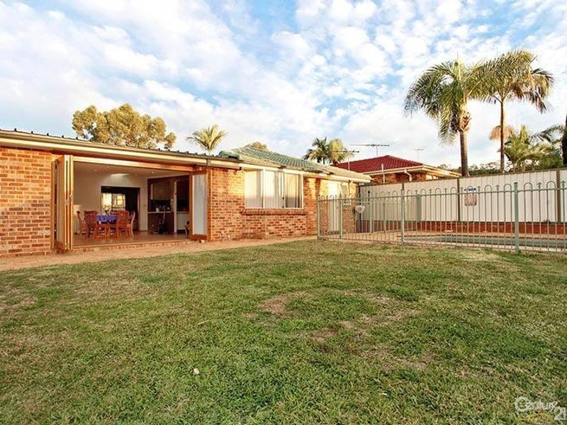 44 Province Street, Abbotsbury NSW 2176