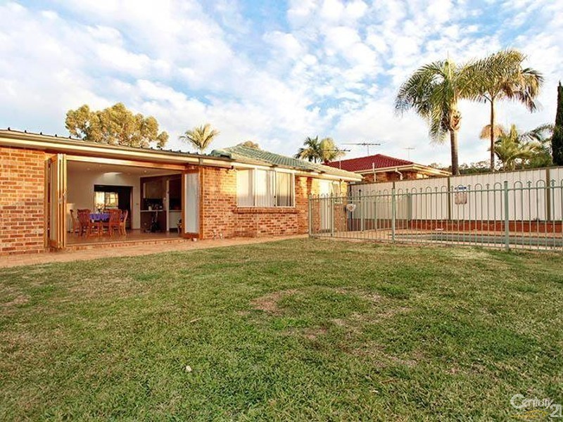 44 Province Street, Abbotsbury NSW 2176