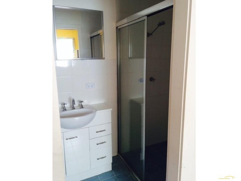 Edensor Park NSW 2176