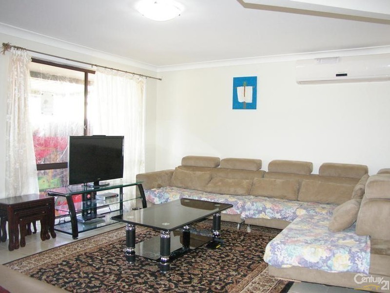 Edensor Park NSW 2176