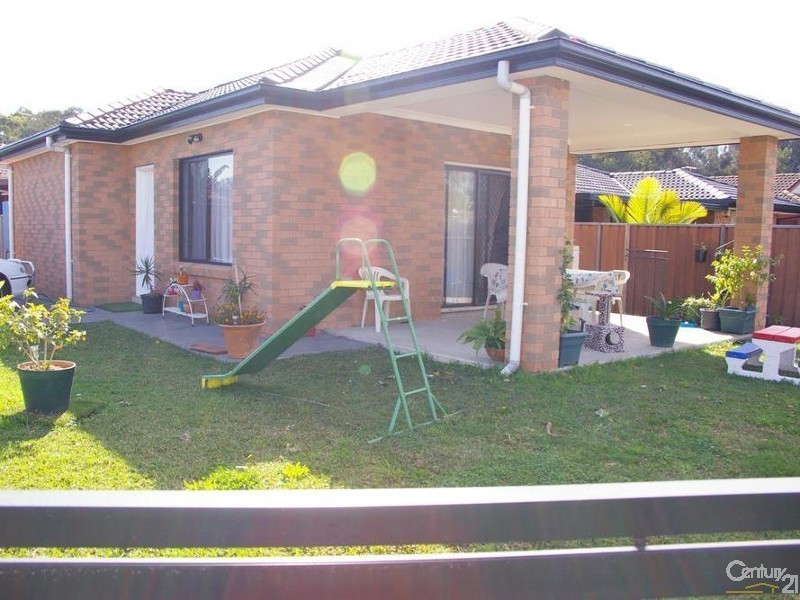 Edensor Park NSW 2176