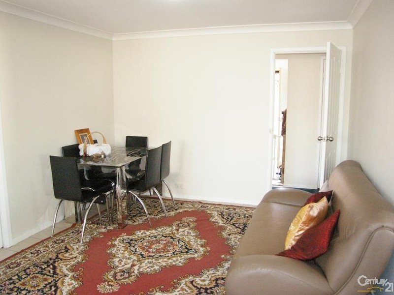 Edensor Park NSW 2176