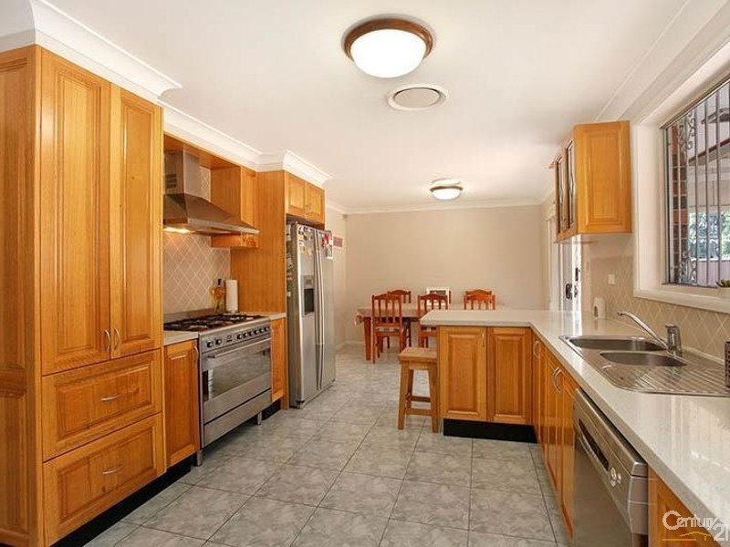 25 Triten Avenue, Greenfield Park NSW 2176