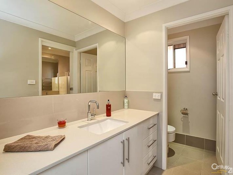 25 Triten Avenue, Greenfield Park NSW 2176