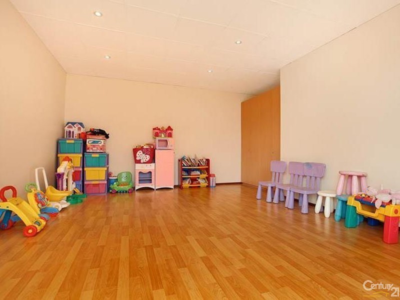 25 Triten Avenue, Greenfield Park NSW 2176