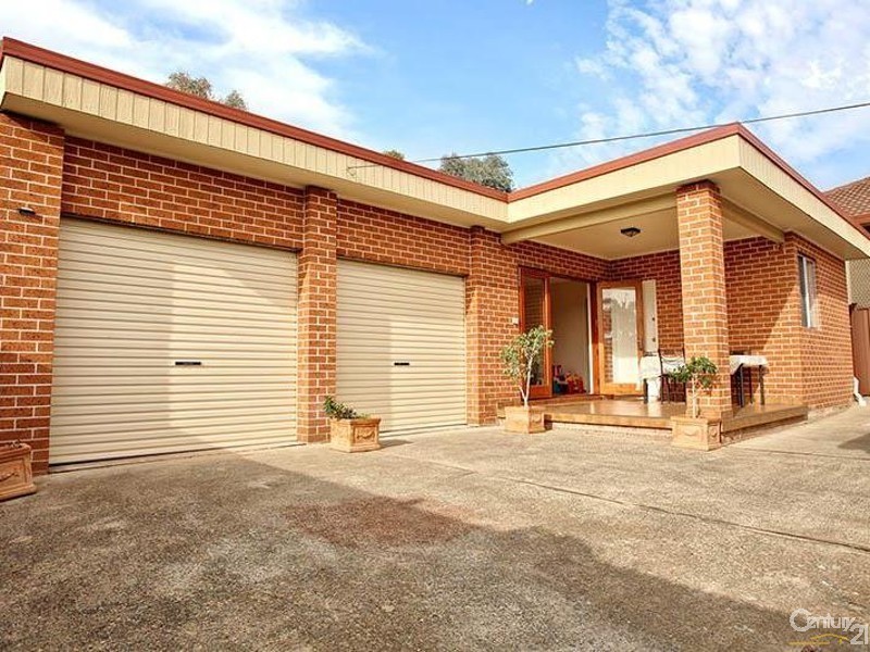 25 Triten Avenue, Greenfield Park NSW 2176